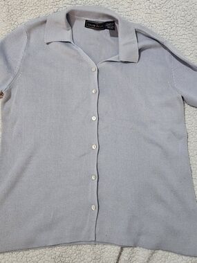 Laura Scott Light Gray Short-Sleeve Knit Button-Down Shirt